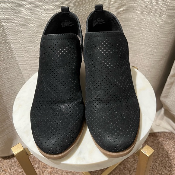 Black faux suede perforated bootie, 2” heel, slip on, women’s size 7.5 - Picture 4 of 12
